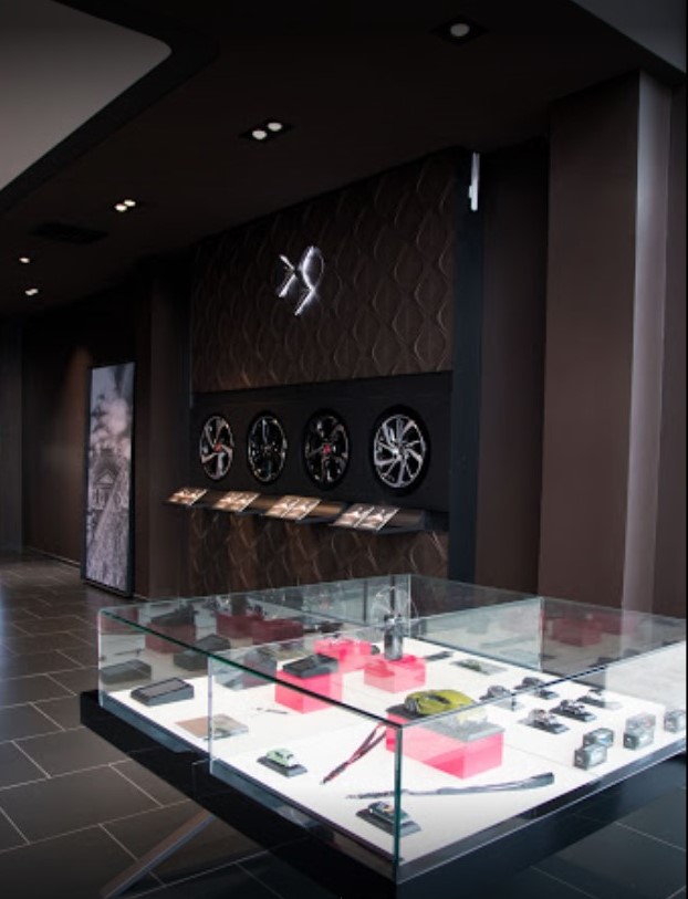 DS STORE VALENCE